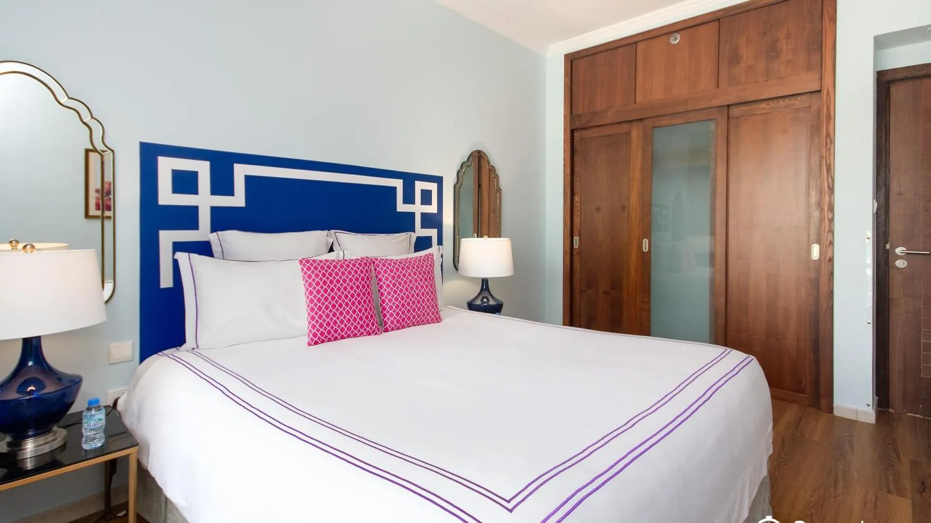 Dream Inn - Apartment Near Dubai Marina, Al Sahab Tower 0*,  Emiratos Árabes Unidos